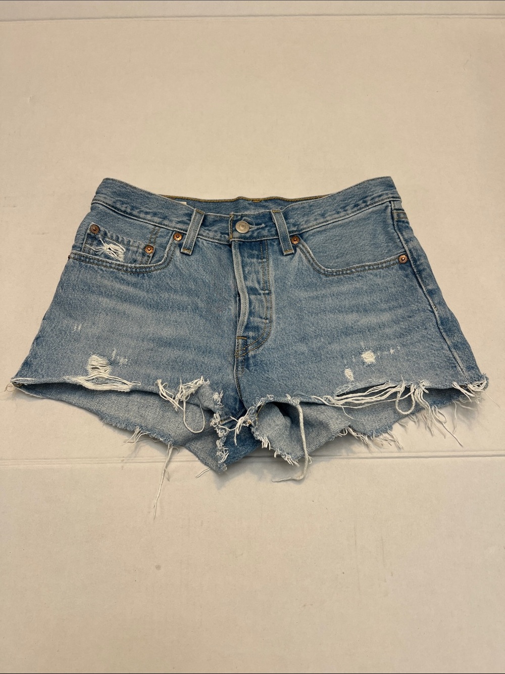 LEVIS PREMIUM DENIM BIG E DISTRESSED CUT OFF SHORTIE SHORTS SIZE 26